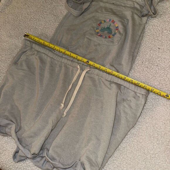 Disney Parks Women’s Gray Embroidered Romper Size 3XL NWT - Picture 7 of 9